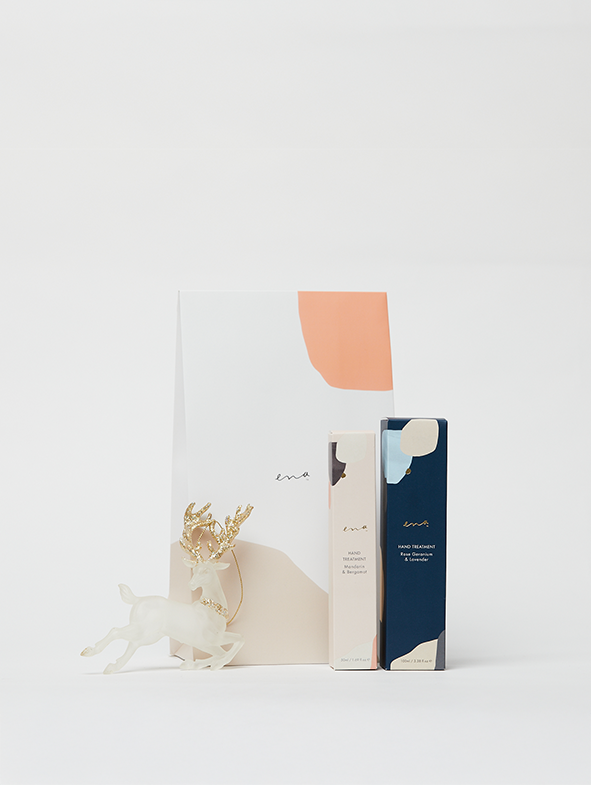 Nourish Hands Gift Bag