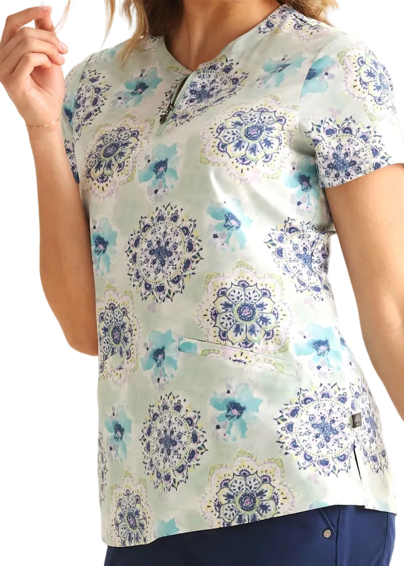 Ivy Print Top | Scrubs & Beyond