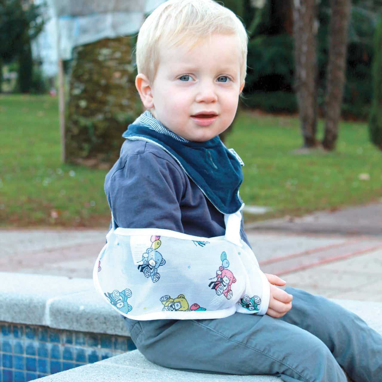 ProCare Healthcare Bear Arm Sling Small