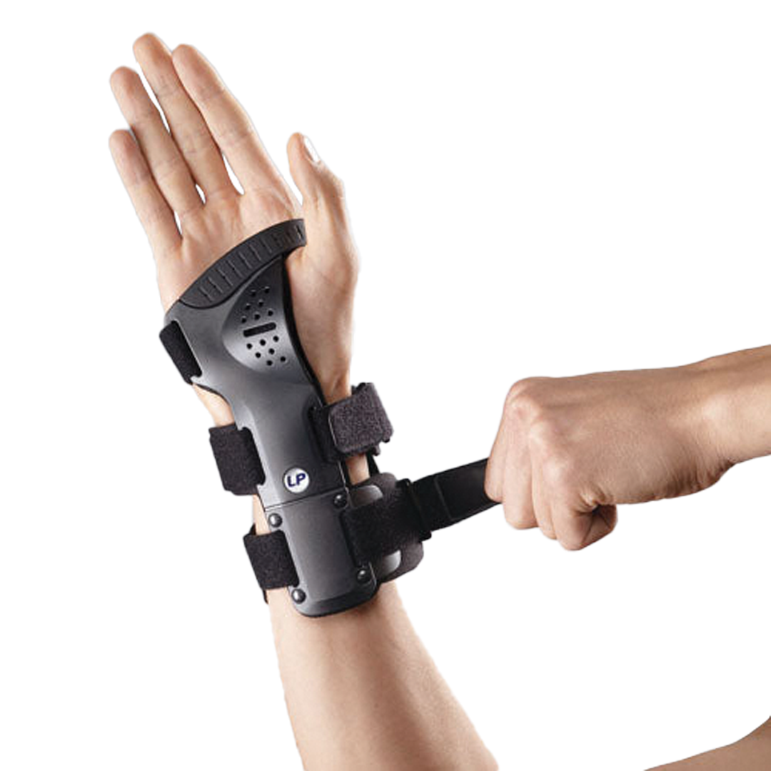 Rigid wrist brace with ventilated pad and finger strap