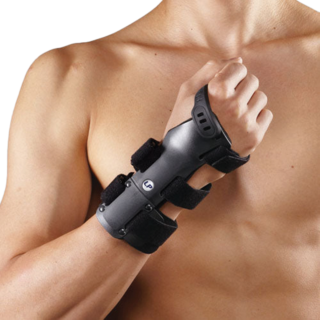 Rigid wrist brace with ventilated pad and finger strap