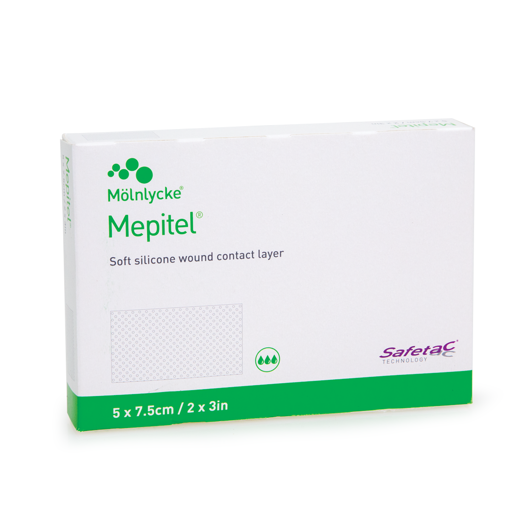 Non-adherent wound dressing for gentle dressing changes