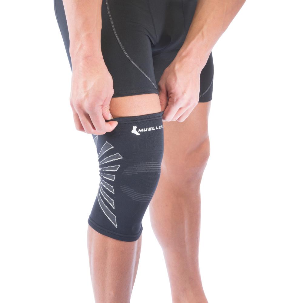 Mueller OmniForce Knee Support - Comfortable Knit Knee Brace for Everyday Use
