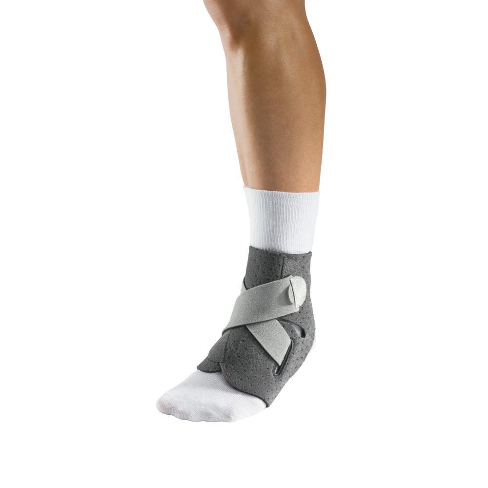 Mueller Adjust-To-Fit Ankle Support - Comfortable Adjustable Brace for Sports Injuries, Pain Relief