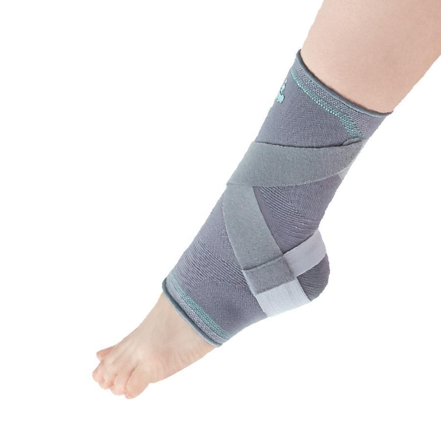 OPPO Deluxe Ankle Stabiliser - Adjustable Heel-Lock Ankle Support