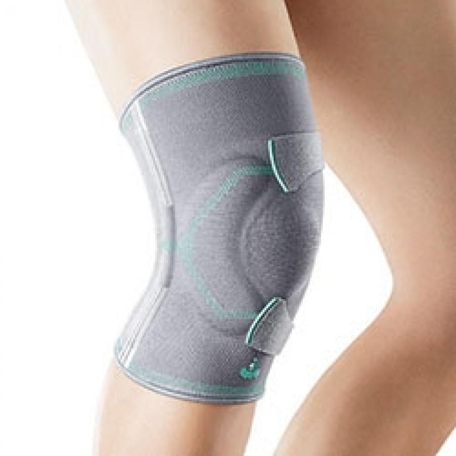 Knee stabiliser with C-pad for patella support