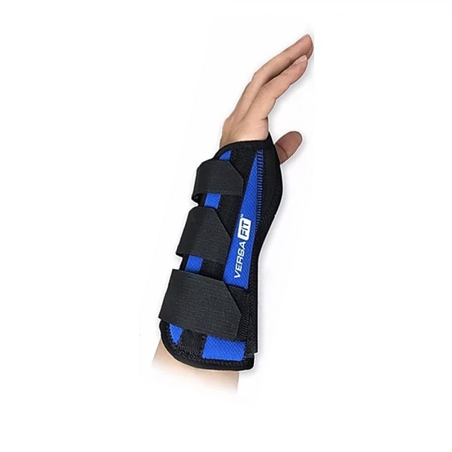Wrist brace with wide thumb opening and adjustable fit
