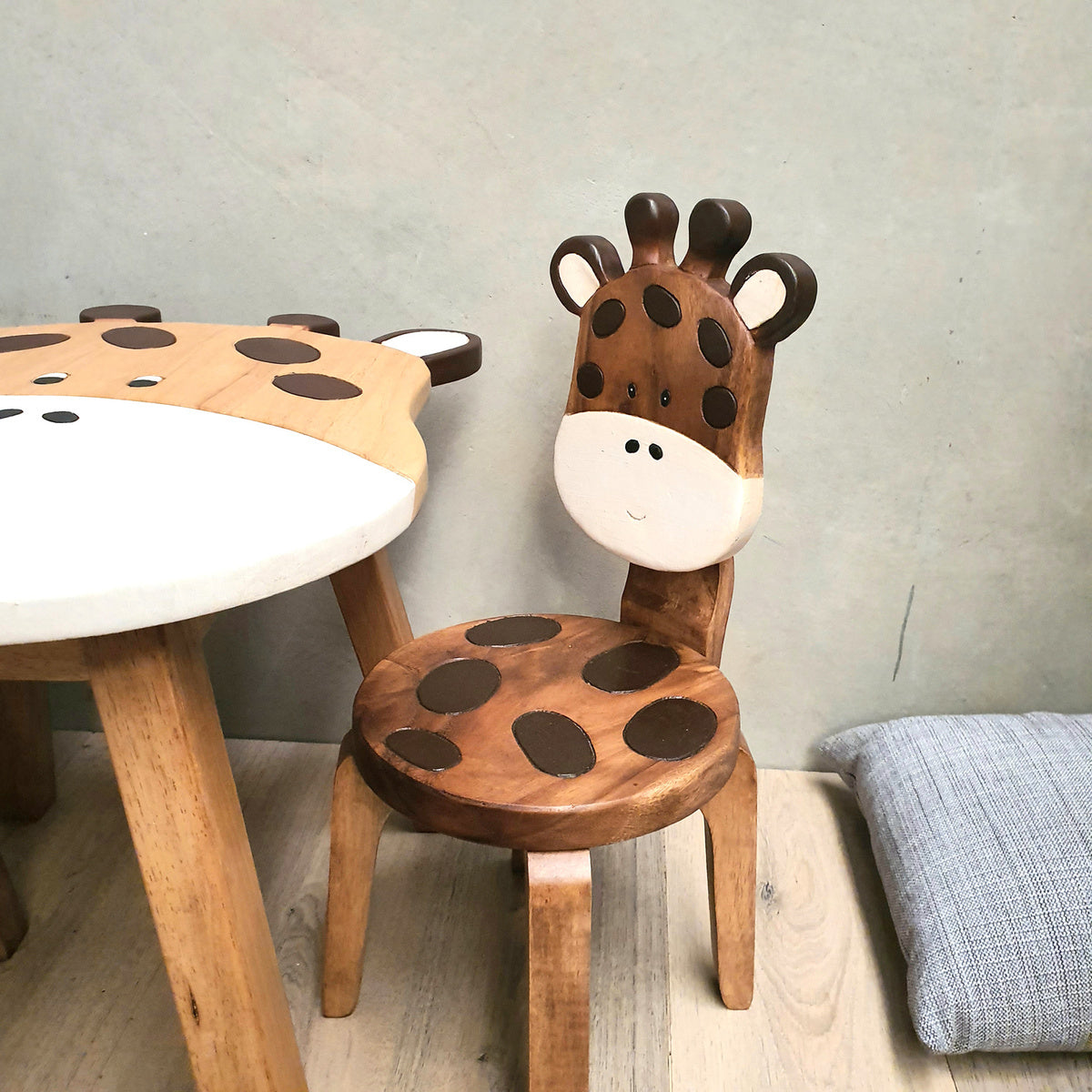 Giraffe Kids Table & Chair Set – Handmade Solid Hardwood
