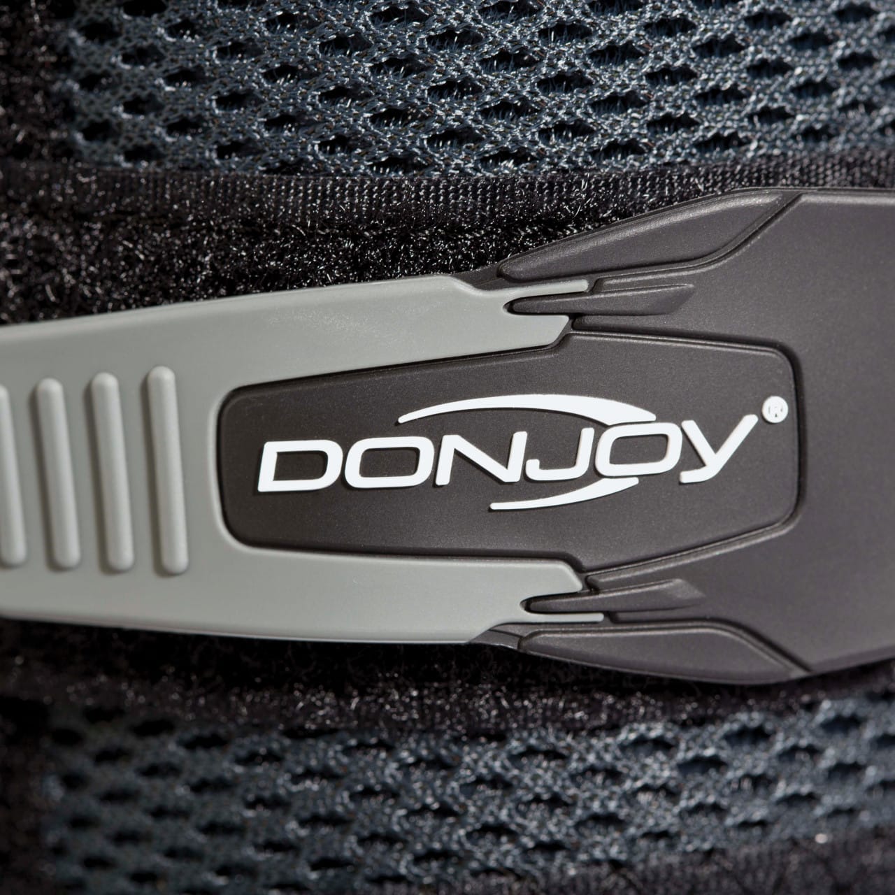 DonJoy Playmaker II Small Sleeve