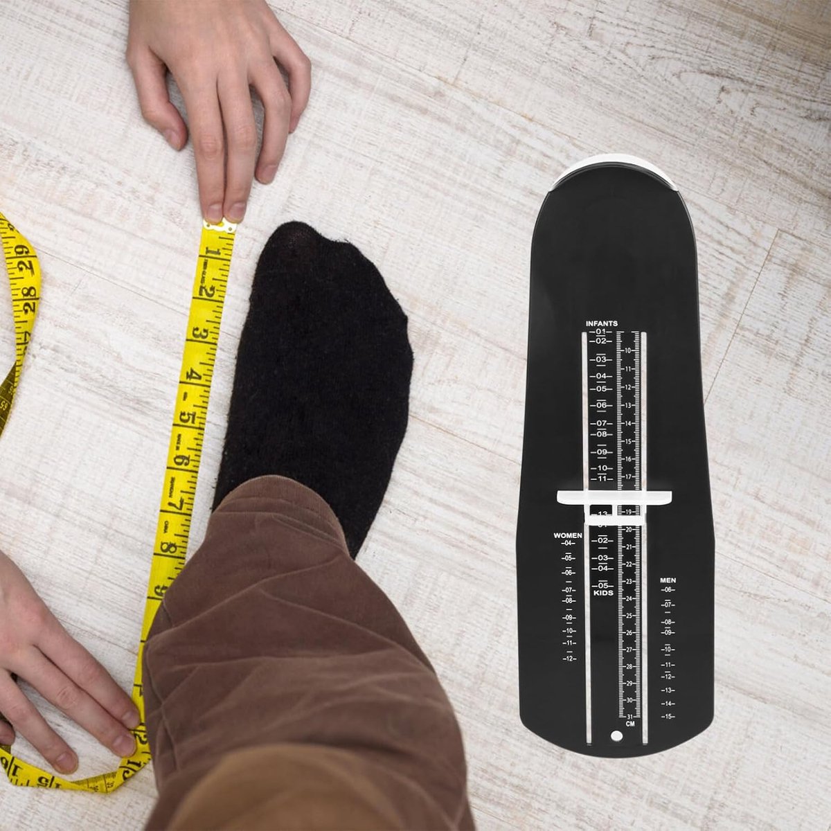 Universal Foot Measuring Tool – Child & Adult Shoe Size Meter, Black