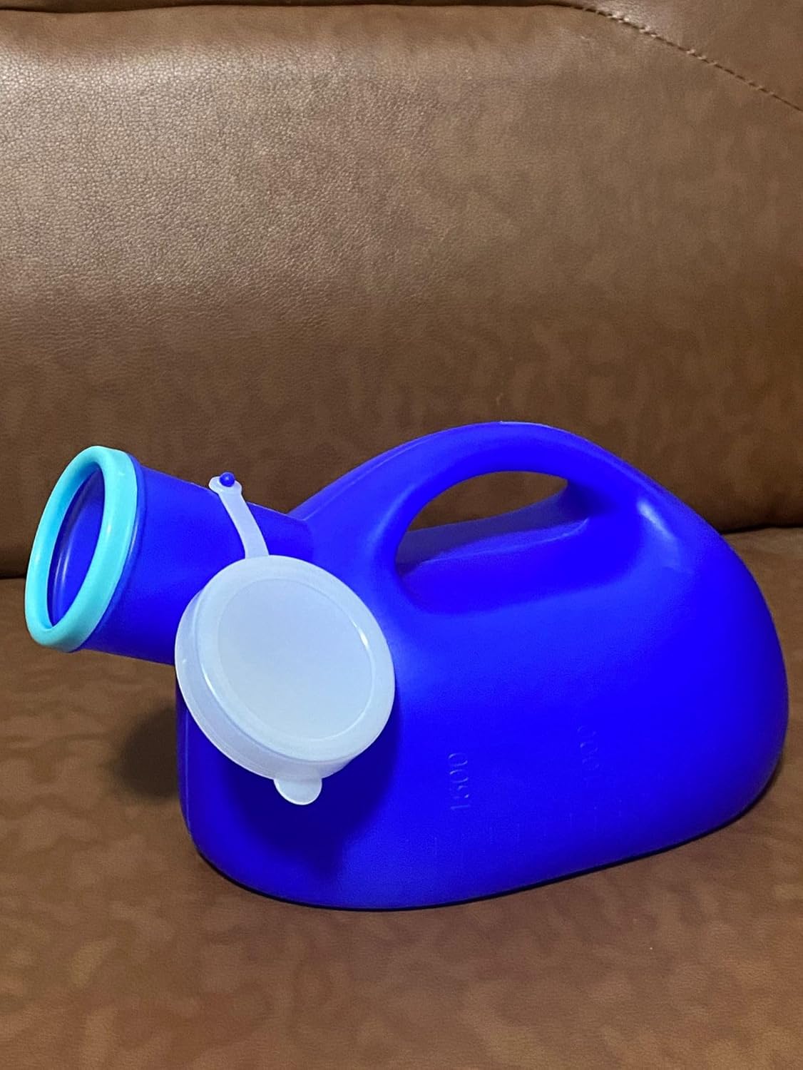 Male Urinal Bedpan Bottle 3000ml - Portable Pee Container for Hospital & Travel