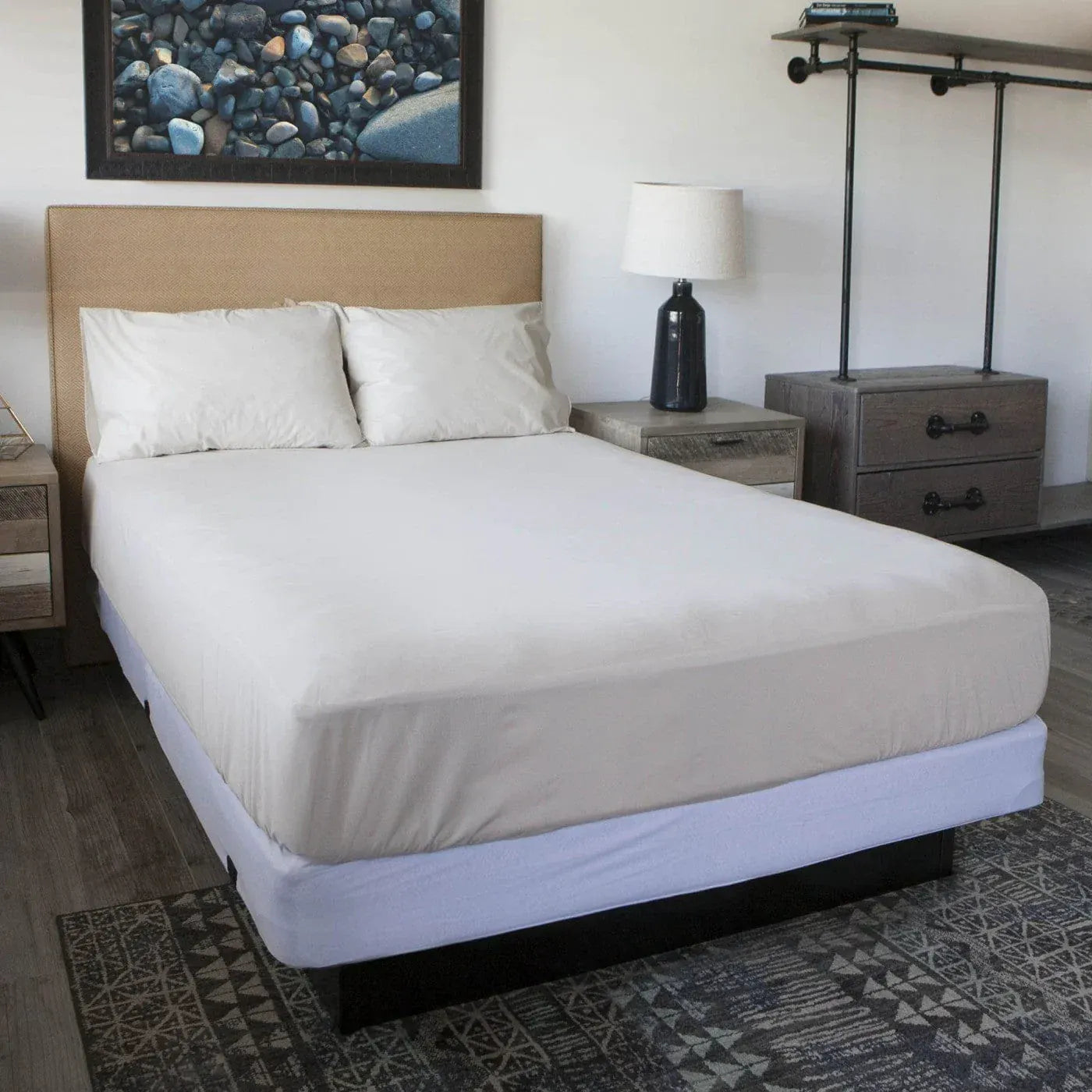 Conni Single Toggle Mattress Protector