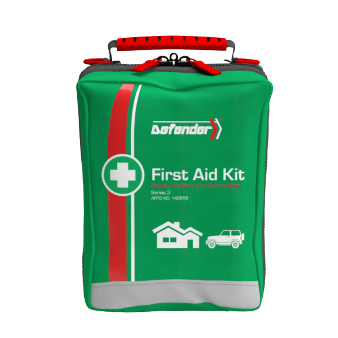 DEFENDER Versatile First Aid Kit