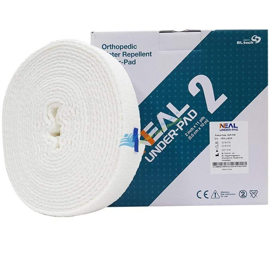 Cast under-pad with fast-draining synthetic fibre